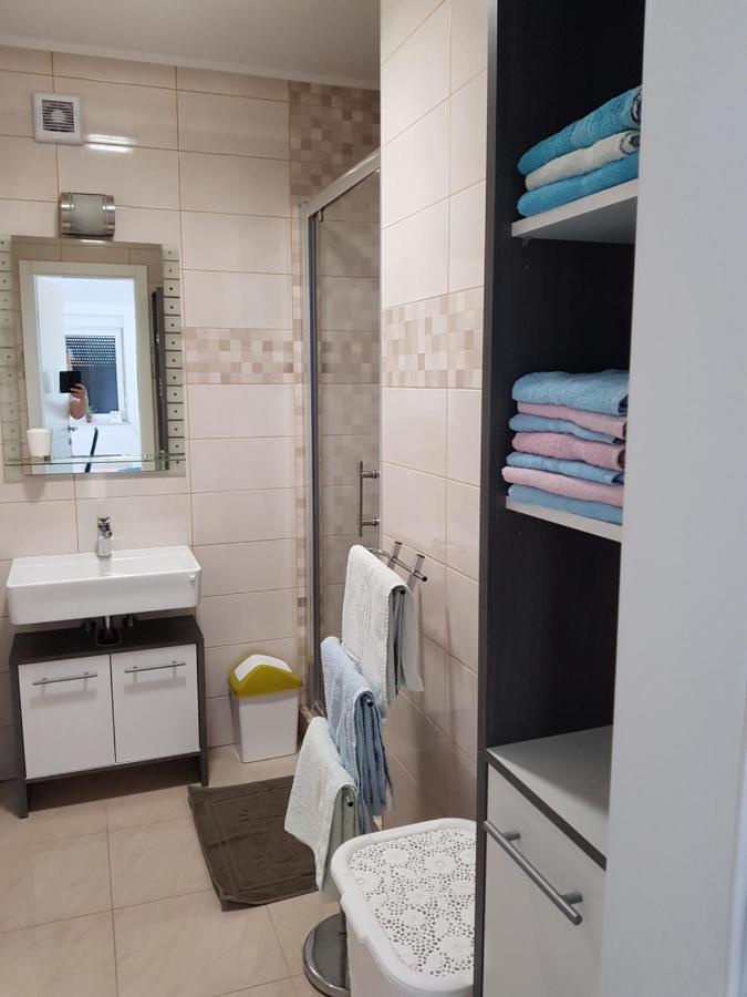 מאלינסקה Apartmani Zaric מראה חיצוני תמונה