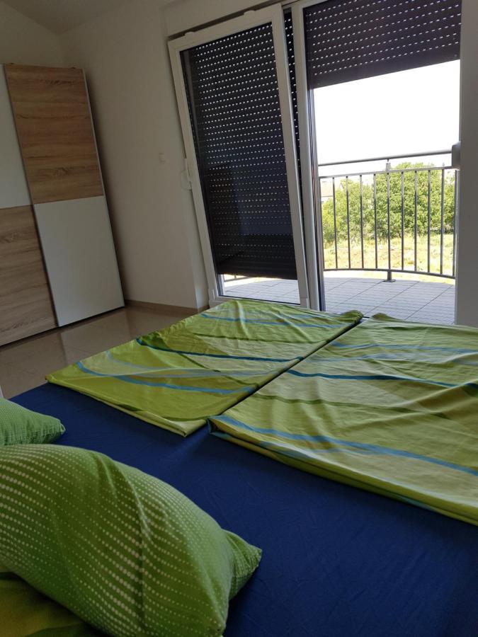 מאלינסקה Apartmani Zaric מראה חיצוני תמונה
