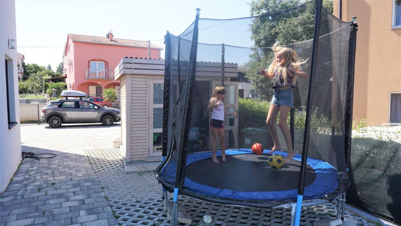 מאלינסקה Apartmani Zaric מראה חיצוני תמונה