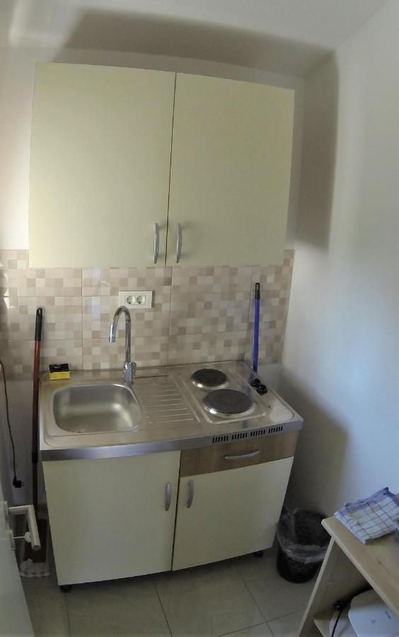 מאלינסקה Apartmani Zaric מראה חיצוני תמונה